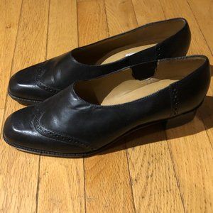 Women's Black Leather Unisa Dress Shoes